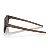 Oakley Latch